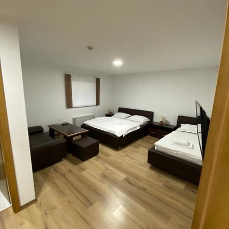 Motel OAZA Cazin Exterior foto