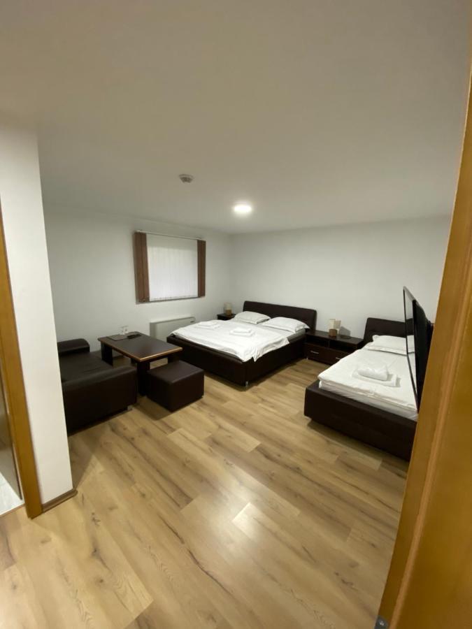 Motel OAZA Cazin Exterior foto